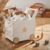 kutia-za-igrachki-ginger-home-s-koleltsa-za-butane-darvena-byala-38h45h54-sm-JWTR-3330-5 Кутия за Играчки с Колелца за Бутане, Дървена, Бяла